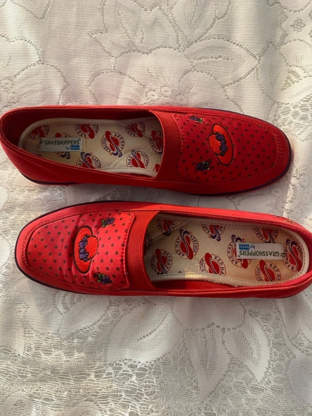 Grasshoppers bright red